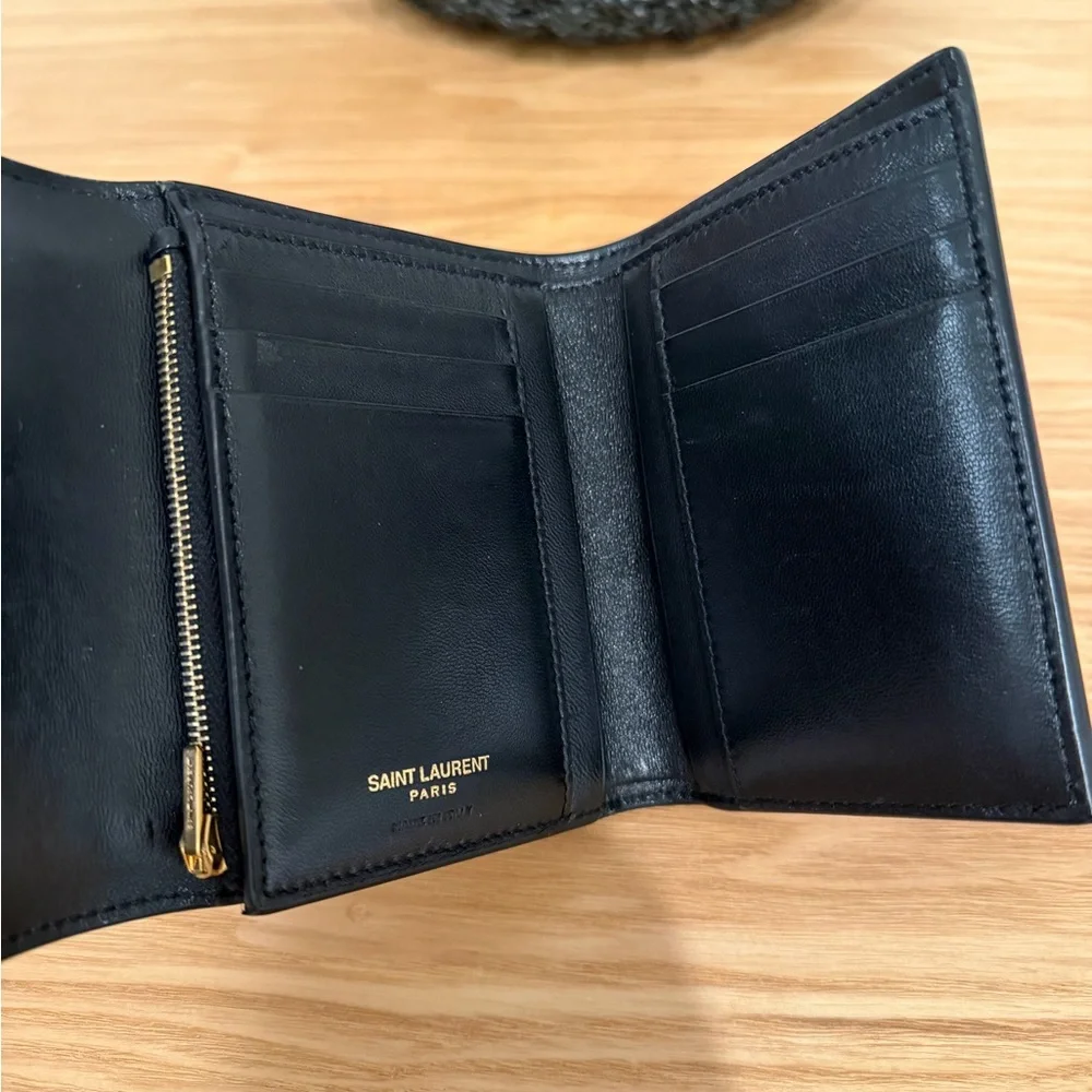 Quilted YSL Wallet - Picture 6 of 6
